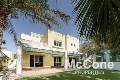 Vila v Meadows, Dubai, SAE 4 ložnice, 387.41 m² Č.: 587572 - fotografie 1