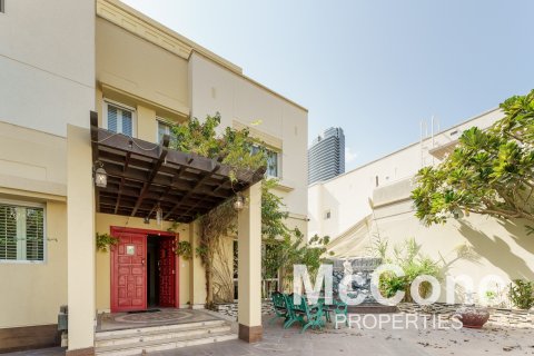 Vila v Meadows, Dubai, SAE 4 ložnice, 387.41 m² Č.: 587572 - fotografie 29
