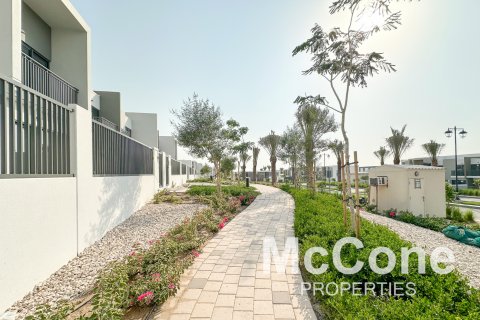 Shtëpi në qytet në Dubai Land, Dubai, Emiratet e Bashkuara Arabe 4 dhoma gjumi, 244.61 m2. № 587569 - Foto 14
