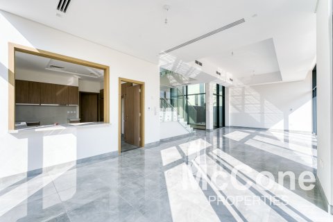 Vilë në Al Furjan, Dubai, Emiratet e Bashkuara Arabe 4 dhoma gjumi, 324.97 m2. № 587377 - Foto 2