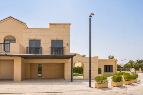 Radový dom v Jumeirah Golf Estates, Dubai, SAE 3 spálne, 204.82 m2 č. 757559