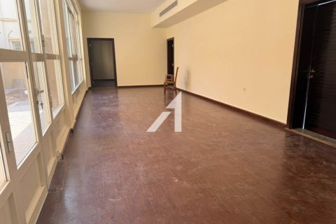 Villa zur Miete in Al Safa, Dubai, VAE 5 Schlafzimmer, 1569.3 m2 Nr. 647017 - Foto 5