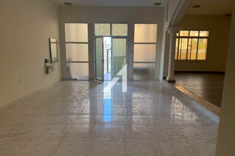 Villa zur Miete in Al Safa, Dubai, VAE 5 Schlafzimmer, 1569.3 m2 Nr. 647017 - Foto 20