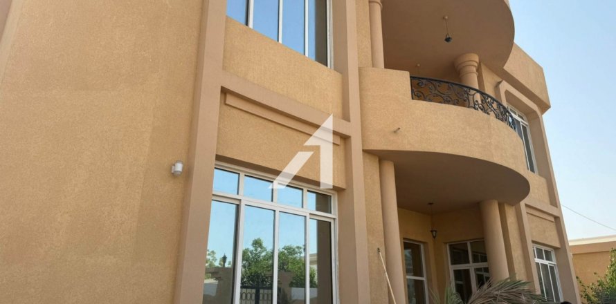 Villa in Al Safa, Dubai, VAE: 5 Schlafzimmer, 1569.3 m2 Nr. 647017
