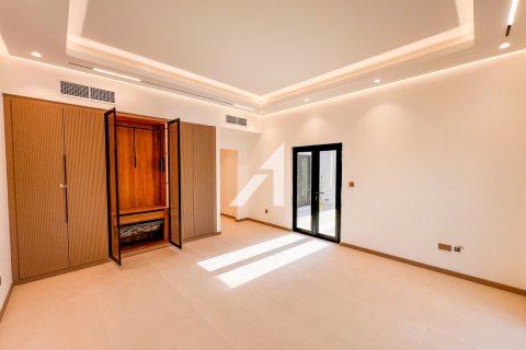 Villa zum Verkauf in The Villa, Dubai, VAE 5 Schlafzimmer, 570 m2 Nr. 647015 - Foto 26