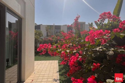 Villa till försäljning i Dubai, UAE 4 sovrum, 231.2 kvm Nr. 703800 - fotografi 12