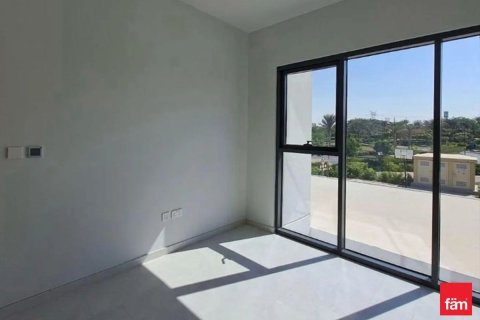 Villa till försäljning i Dubai, UAE 4 sovrum, 231.2 kvm Nr. 703800 - fotografi 2