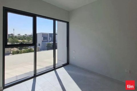 Villa till försäljning i Dubai, UAE 4 sovrum, 231.2 kvm Nr. 703800 - fotografi 3