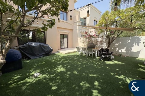 Willa do wynajęcia w Reem, Dubai, ZEA 3 sypialnie, 243 mkw., nr 668585 - zdjęcie 2