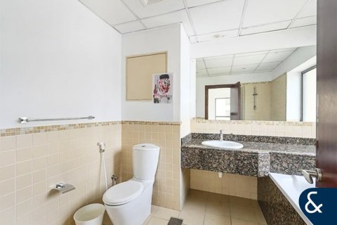 דירה להשכרה ב Jumeirah Beach Residence, Dubai, איחוד האמירויות 2 חדרי שינה, 107 מ"ר, מספר 668584 - תמונה 7