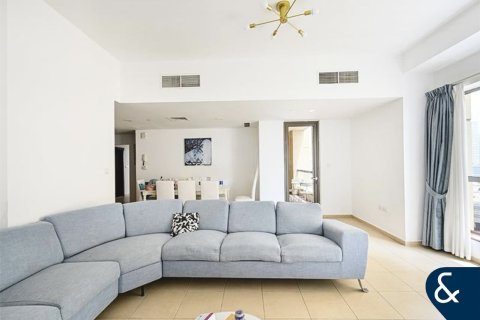 דירה להשכרה ב Jumeirah Beach Residence, Dubai, איחוד האמירויות 2 חדרי שינה, 107 מ"ר, מספר 668584 - תמונה 2