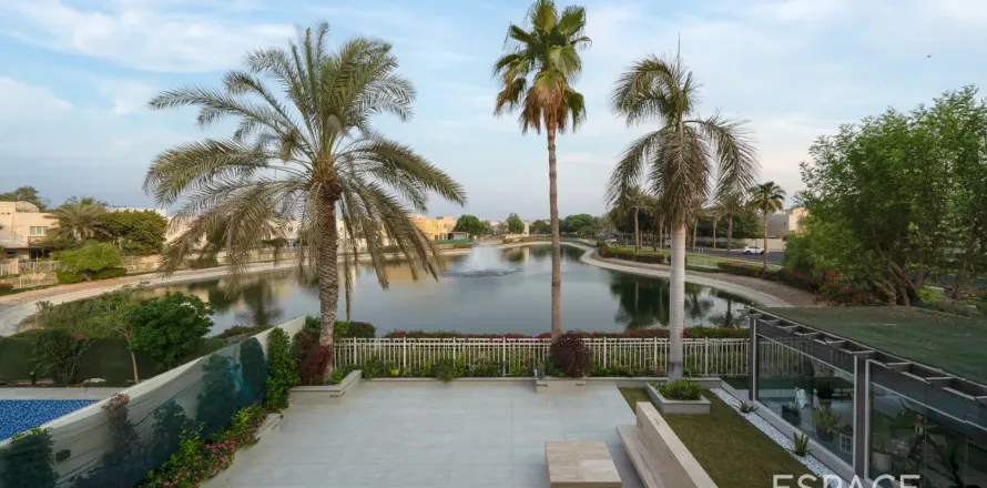 Vila u Meadows, Dubai, UAE 353 m2, 5 spavaćih soba Br. 649594