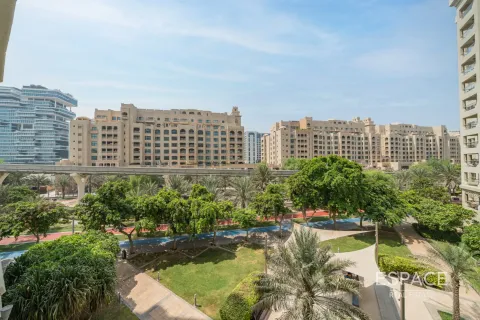 شقة للبيع في نخلة جميرا، دبي، الإمارات العربية المتحدة 3 غرفة نوم ، 200 متر مربع ، رقم 649595 - صورة 1