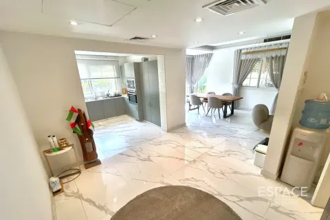 Villa zum Verkauf in The Springs, Dubai, VAE 2 Schlafzimmer, 167 m2 Nr. 649596 - Foto 2