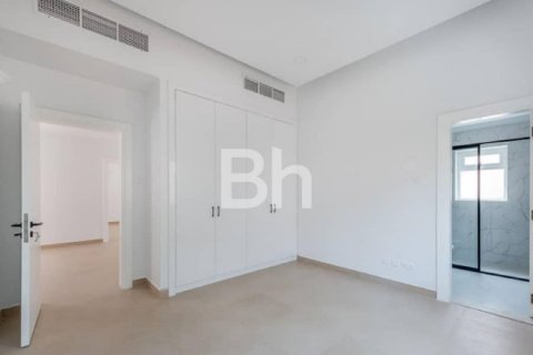 Снять в аренду виллу в Умм-Сукейм, Дубай, ОАЭ 3 спальни, 279м2, № 614566 - фото 2