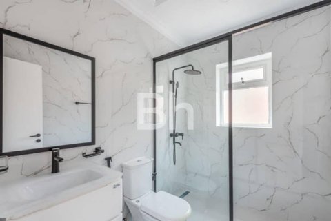 Снять в аренду виллу в Умм-Сукейм, Дубай, ОАЭ 3 спальни, 279м2, № 614566 - фото 10