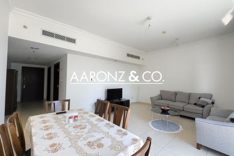 Jumeirah Lake Towers, Dubai, संयुक्त अरब अमीरात में अपार्टमेंट, 2 बेडरूम, 121.7 वर्ग मीटर, संख्या 670627 - फ़ोटो 2