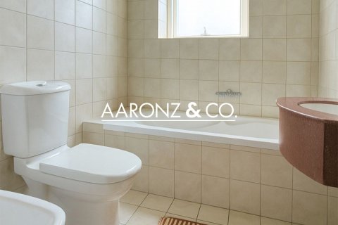 Jumeirah Lake Towers, Dubai, संयुक्त अरब अमीरात में अपार्टमेंट, 2 बेडरूम, 121.7 वर्ग मीटर, संख्या 670627 - फ़ोटो 10