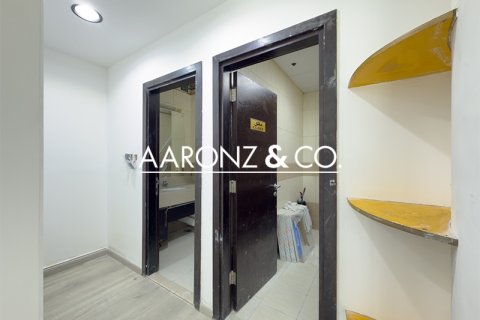 Office in Business Bay, Dubai, UAE 90.4 sq.m. № 670614 - photo 7