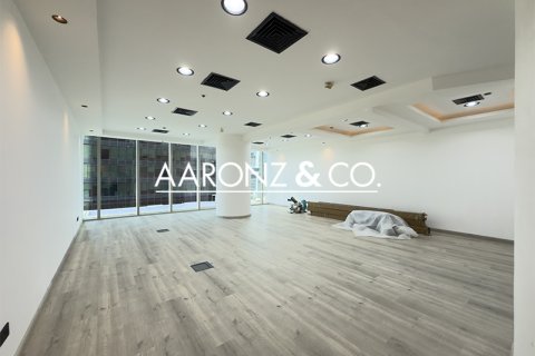 Oficina en alquiler en Business Bay, Dubai, EAU 90.4 m2 № 670613 - foto 4