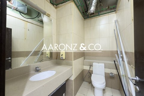 Oficina en alquiler en Business Bay, Dubai, EAU 90.4 m2 № 670613 - foto 11