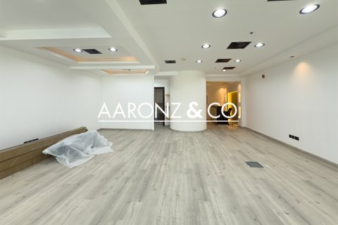 Oficina en alquiler en Business Bay, Dubai, EAU 90.4 m2 № 670613 - foto 6