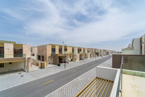 Radhus till försäljning i Wadi Al Safa 3, Dubai, UAE 4 sovrum, 295 kvm Nr. 696098 - fotografi 2