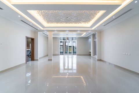 Városi lakóépület itt: Nadd Al Sheba, Dubai, EAE, 6 hálószoba, 930 m², azonosító: 696097