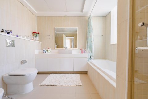 Byt v Jumeirah Beach Residence, Dubai, SAE 3 ložnice, 224 m² Č.: 623258 - fotografie 16