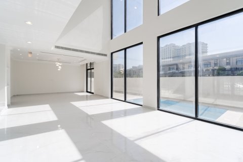Villa in vendita a Dubai, EAU 5 camere da letto, 539 mq. № 734445 - foto 4