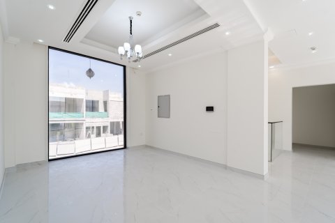 Villa in vendita a Dubai, EAU 5 camere da letto, 539 mq. № 734445 - foto 14