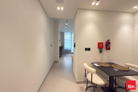 Apartment in Business Bay, Dubai, UAE 57.7 sq.m. № 632955 - photo 5