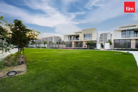 Villa te koop in Dubai Hills Estate, Dubai, VAE 5 slaapkamers, 660.4 vr.m., nr 632951 - foto 2