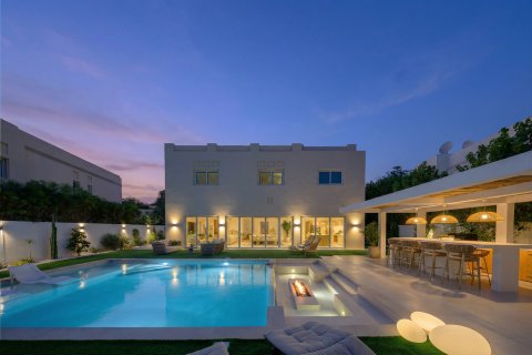 Villa in vendita a Arabian Ranches, Dubai, EAU 5 camere da letto, 385.91 mq. № 748985 - foto 1