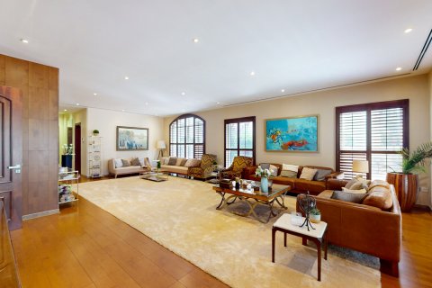 Villa in The Villa, Dubai, UAE 5 bedrooms, 627 sq.m. № 748982 - photo 4