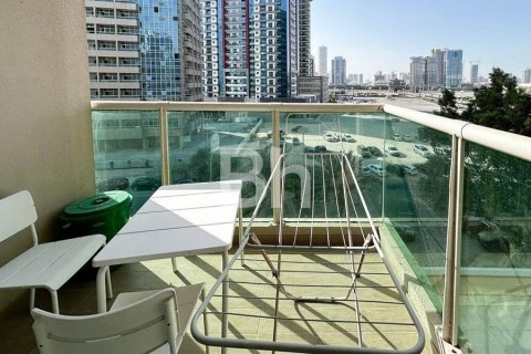 Appartamento in vendita a Dubai Sports City, Dubai, EAU 38 mq. № 730599 - foto 3