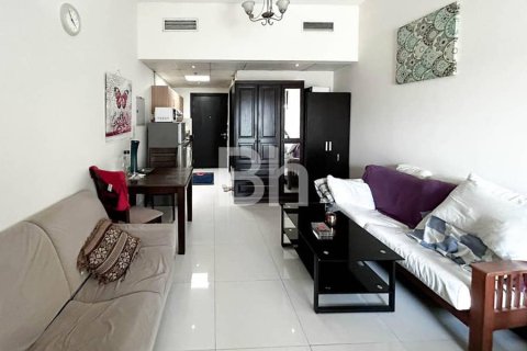 Appartamento in vendita a Dubai Sports City, Dubai, EAU 38 mq. № 730599 - foto 4