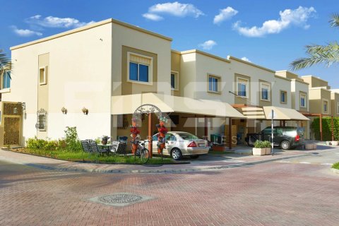 Villa zum Verkauf in Abu Dhabi, VAE 3 Schlafzimmer, 225.2 m2 Nr. 731456 - Foto 2