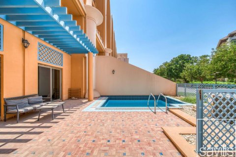 Apartamento en alquiler en Palm Jumeirah, Dubai, EAU 3 dormitorios, 293.39 m2 № 766873 - foto 11