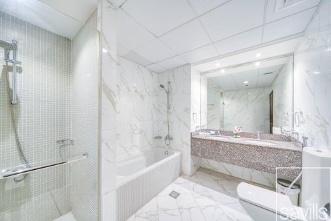 Apartamento en alquiler en Palm Jumeirah, Dubai, EAU 2 dormitorios, 141.03 m2 № 766872 - foto 18