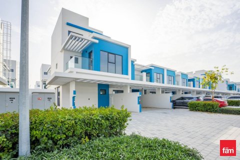 Adosado en Dubai, EAU 5 dormitorios, 219.6 m² № 710111