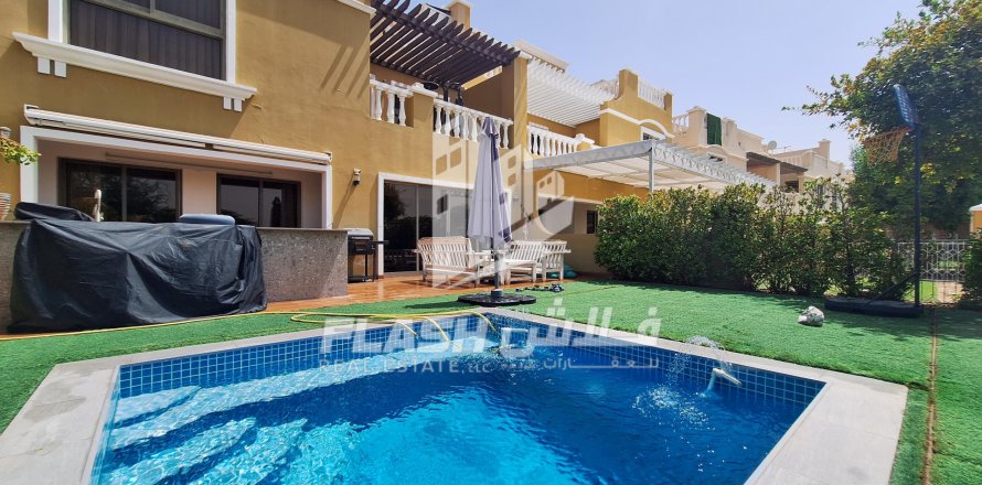 Townhouse in Al Hamra Village, Ras Al Khaimah, UAE 3 bedrooms, 263.2 sq.m. № 611752