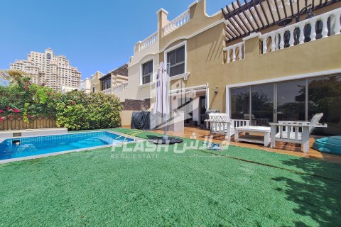 Townhouse in Al Hamra Village, Ras Al Khaimah, UAE 3 bedrooms, 263.2 sq.m. № 611752 - photo 33