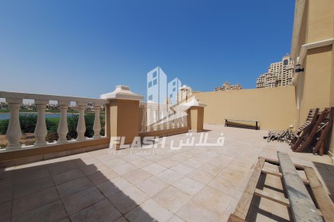 Townhouse in Al Hamra Village, Ras Al Khaimah, UAE 3 bedrooms, 263.2 sq.m. № 611752 - photo 30