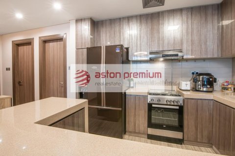 Apartment til salg i Jumeirah Lake Towers, Dubai, UAE 2 soveværelser, 124 kvm № 703298 - foto 10