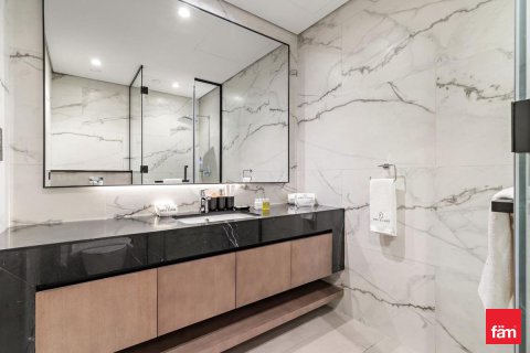 Apartment in Business Bay, Dubai, UAE 1 bedroom, 82.9 sq.m. № 696786 - photo 15