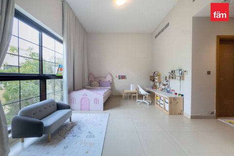 Villa te huur in Dubai, VAE 4 slaapkamers, 469.3 vr.m., nr 696835 - foto 13