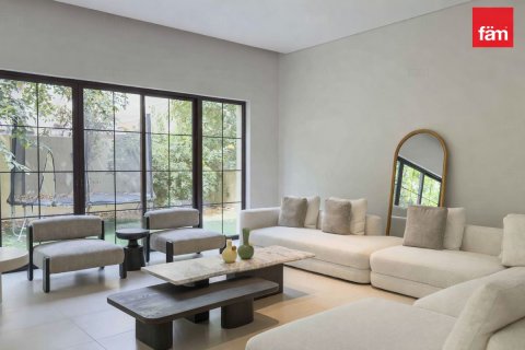 Villa te huur in Dubai, VAE 4 slaapkamers, 469.3 vr.m., nr 696835 - foto 3
