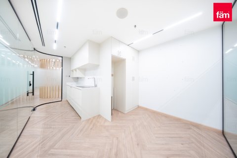 Office in Dubai, UAE 286.8 sq.m. № 696836 - photo 12