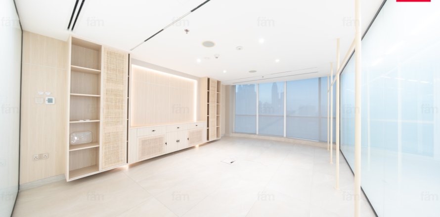 Ured u gradu Dubai, UAE 286.8 m2 Br. 696836